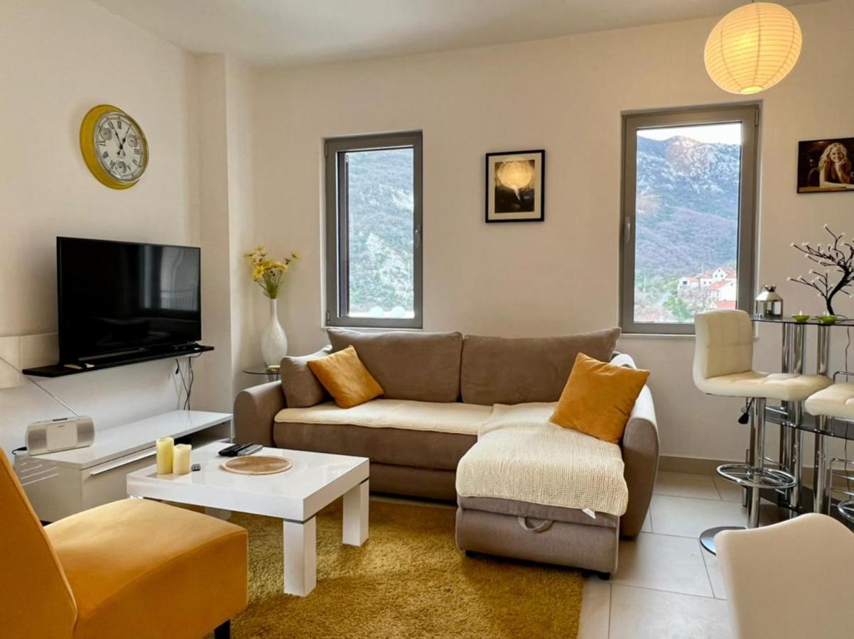 Lavender Bay Apartment C23 Kotor Exterior foto