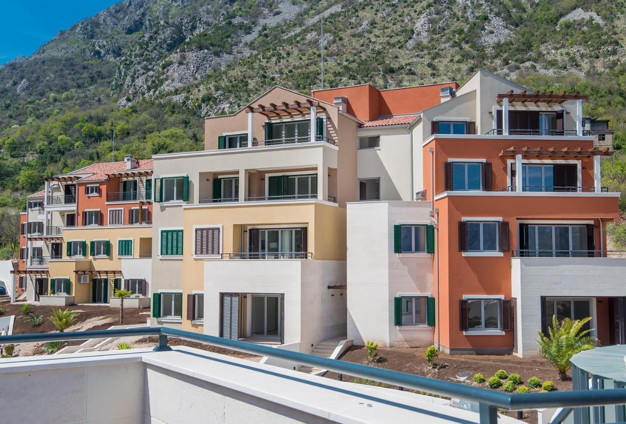 Lavender Bay Apartment C23 Kotor Exterior foto